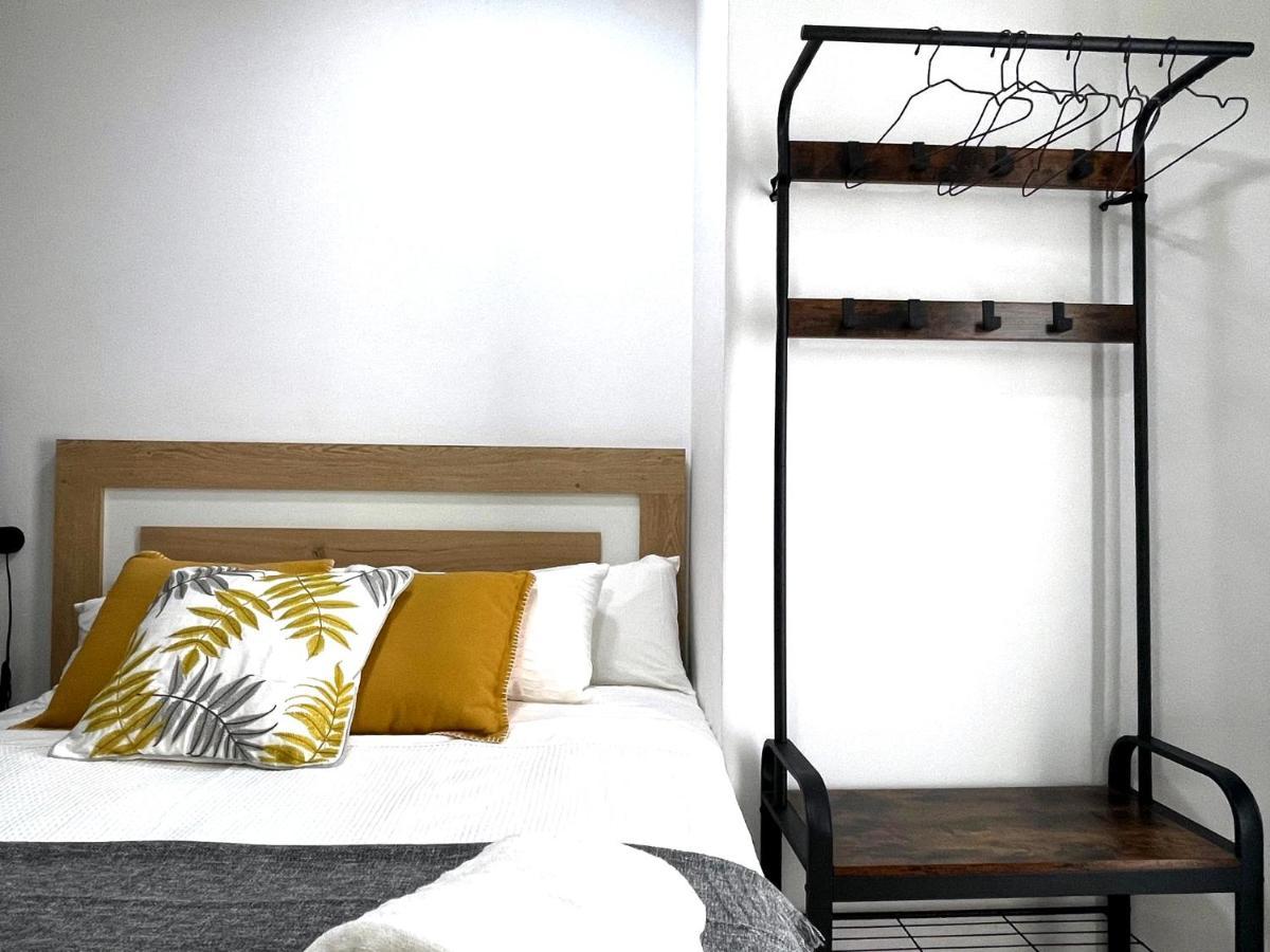 Barcelona Cozy Apartment L'Hospitalet de Llobregat Esterno foto